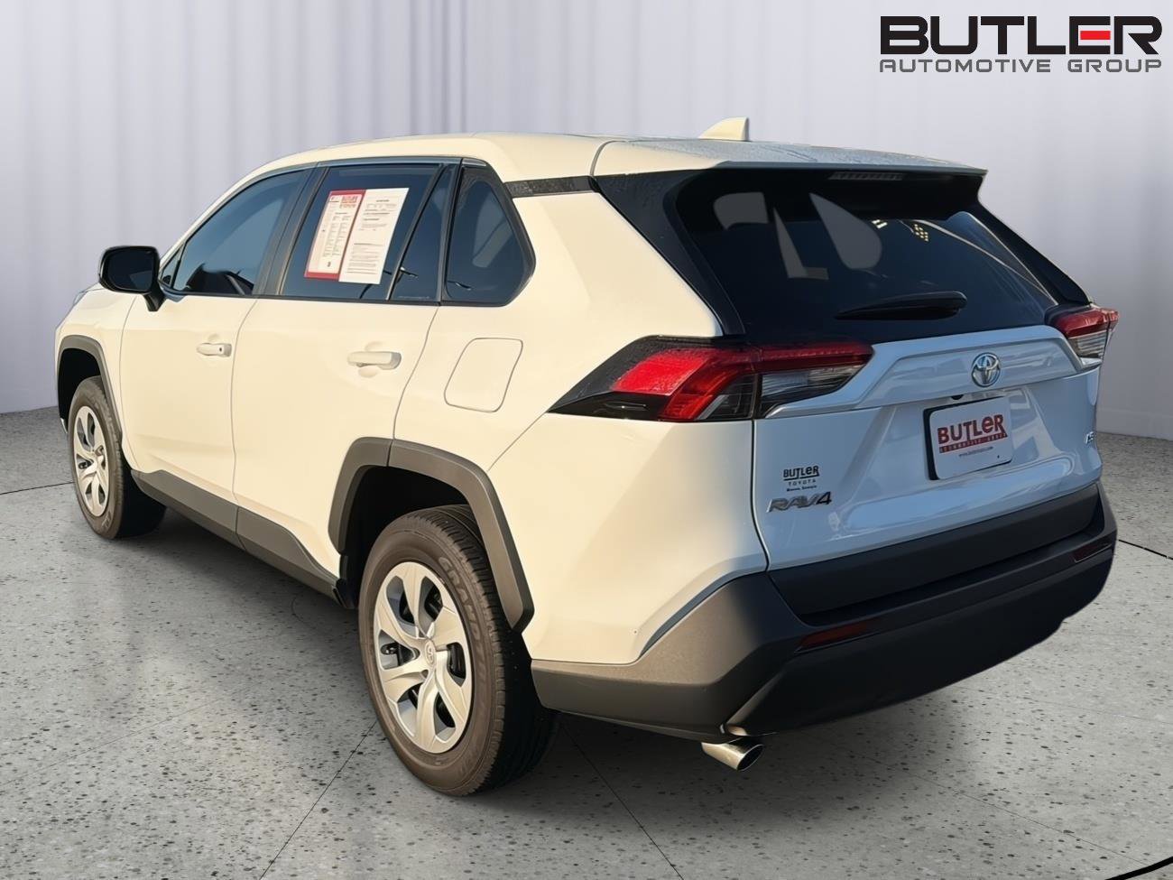 Certified 2024 Toyota RAV4 LE FWD image 4