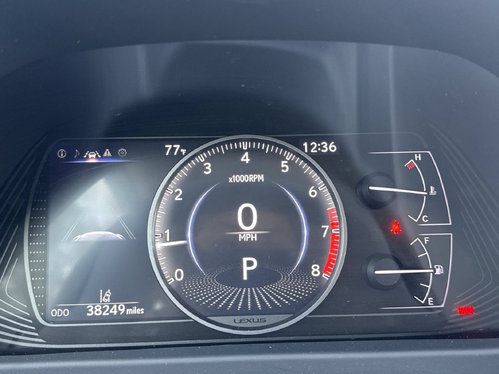 Used 2019 Lexus UX 200 w/ Premium Package FWD image 10