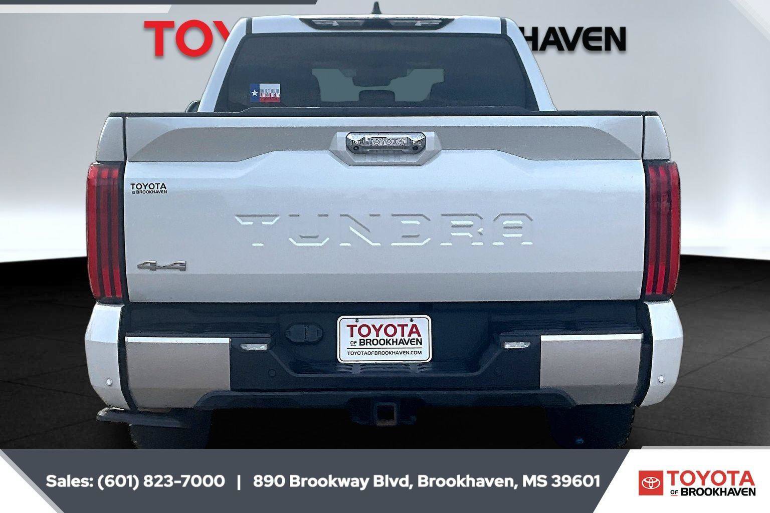 Used 2024 Toyota Tundra Limited w/ Power Package AWD/4WD image 4