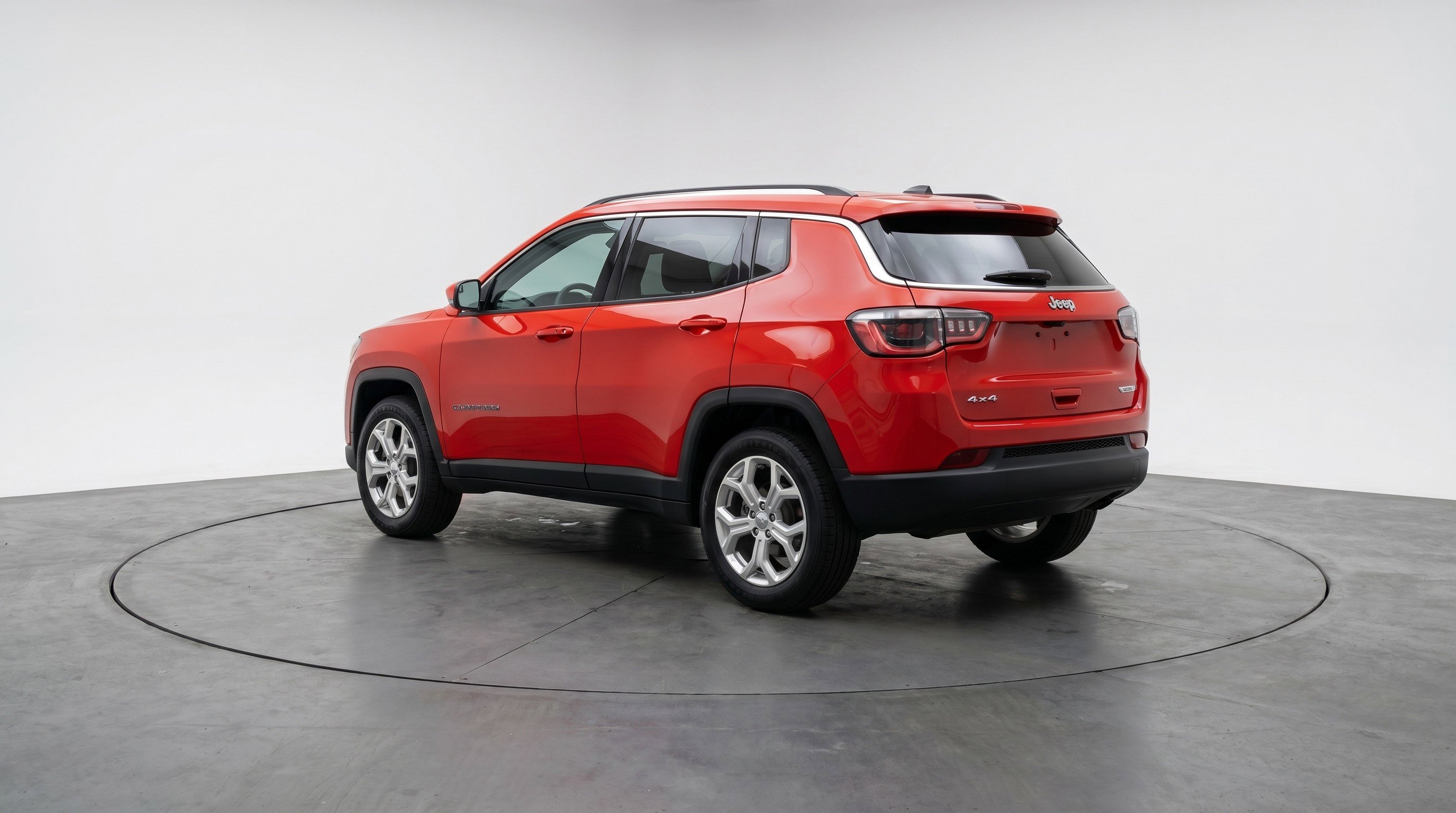 Used 2025 Jeep Compass Latitude AWD/4WD image 6
