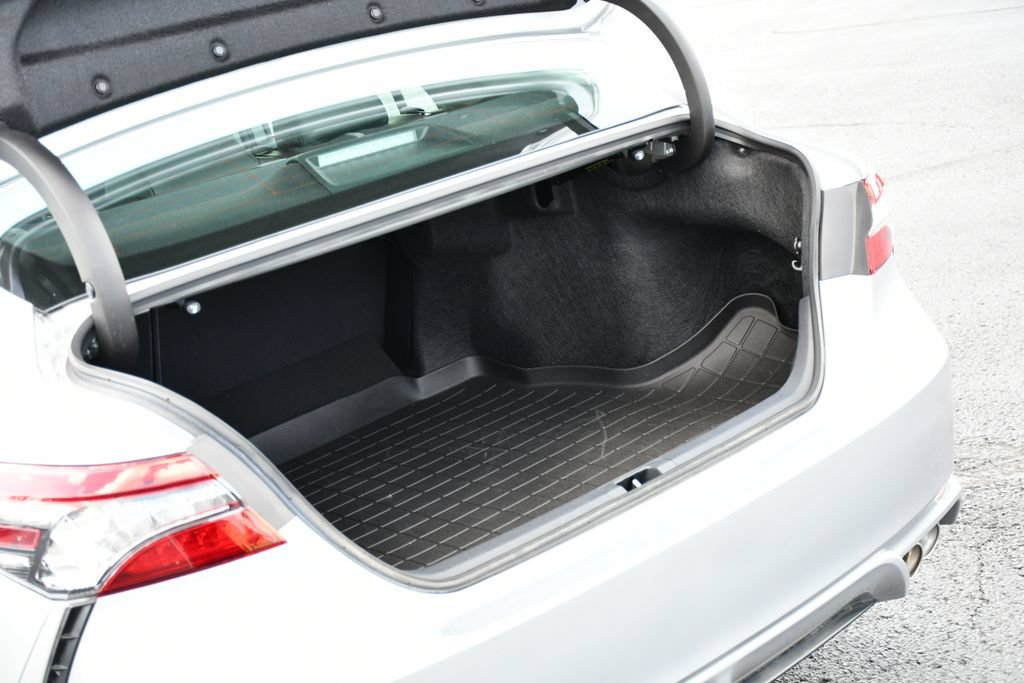 Used 2024 Toyota Camry XSE w/ Cold Weather Package FWD image 33