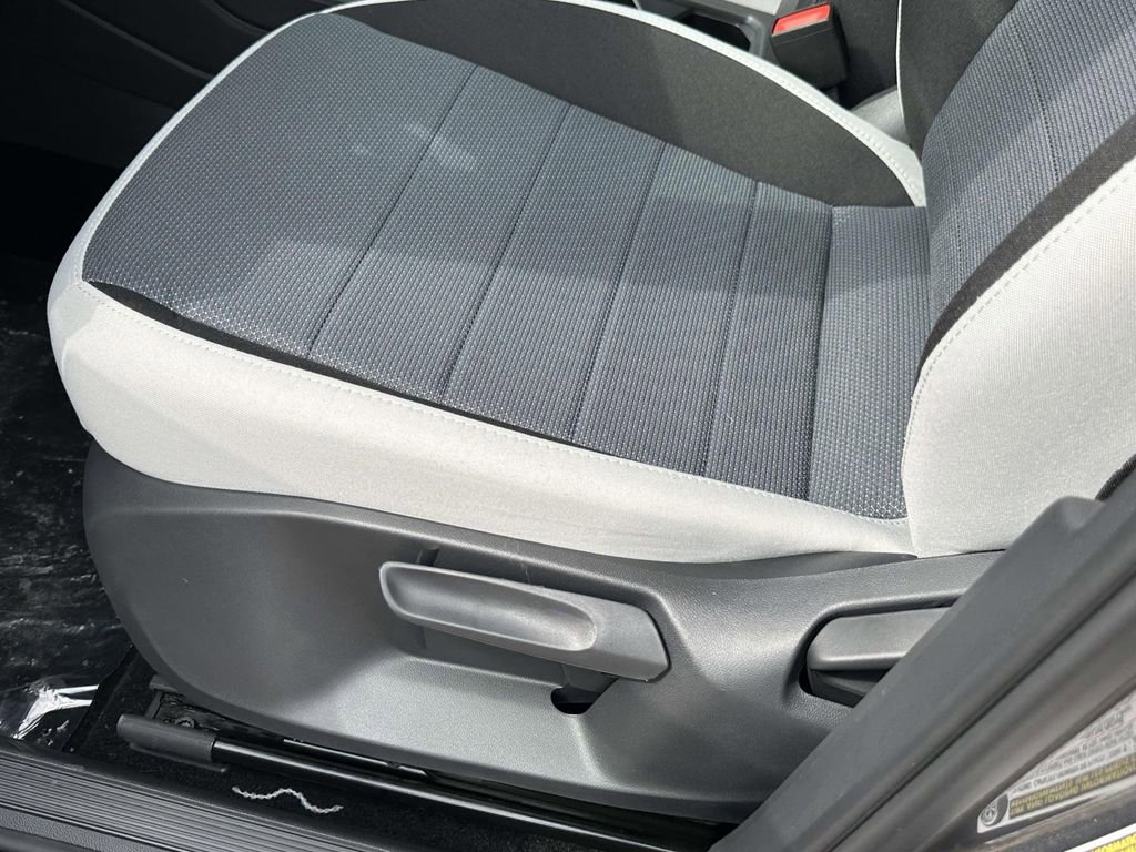 New 2025 Volkswagen Taos S image 13