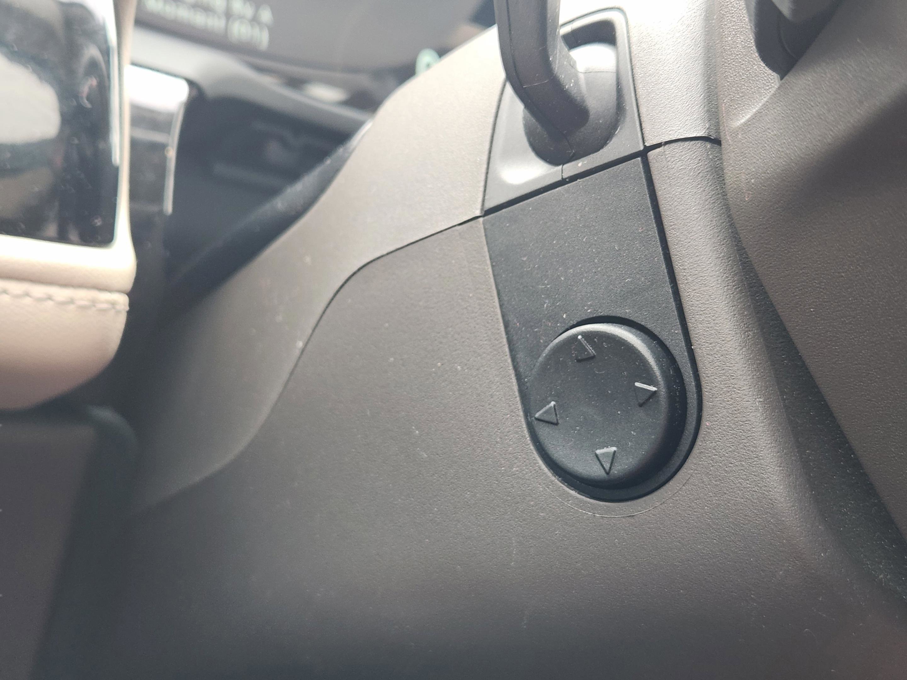 Used 2023 Lincoln Aviator Reserve w/ Equipment Group 201A image 20