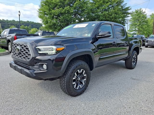 Certified 2022 Toyota Tacoma TRD Off-Road w/ Technology Package AWD/4WD image 3