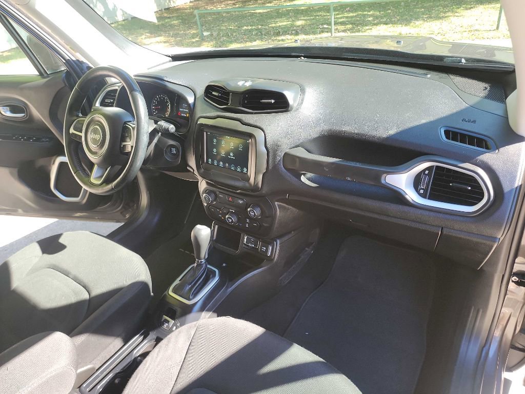 Used 2018 Jeep Renegade Latitude image 35
