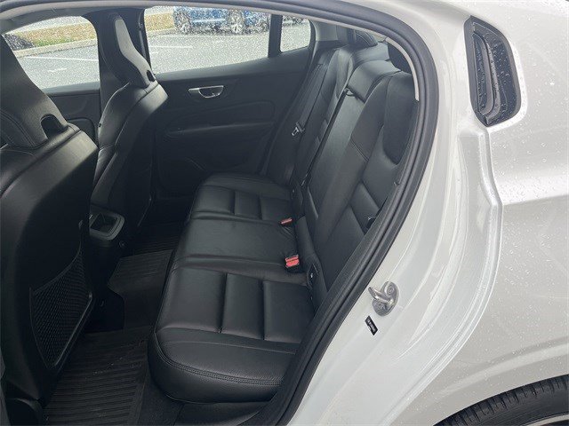 Used 2024 Volvo S60 B5 Plus image 16