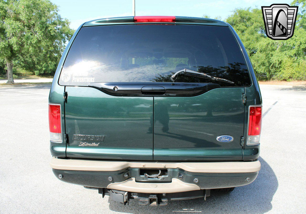 Used 2003 Ford Excursion Limited image 11