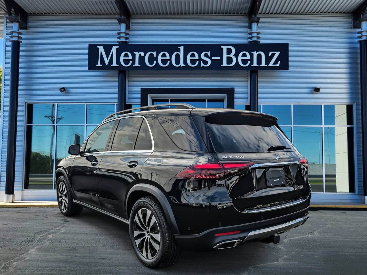 New 2026 Mercedes-Benz GLE 350 4MATIC image 4