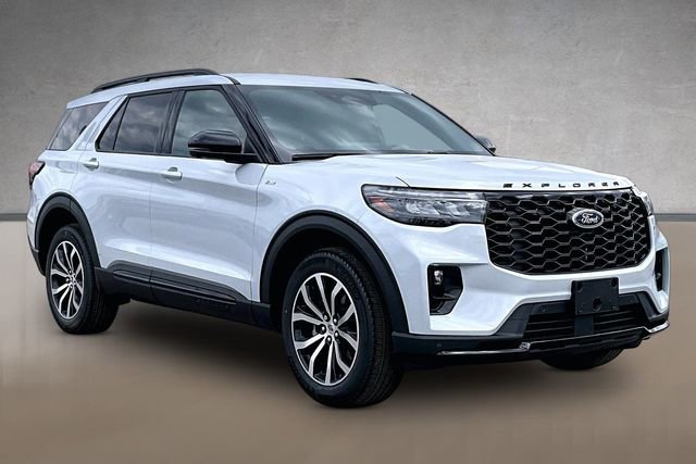 New 2026 Ford Explorer ST-Line AWD/4WD image 2