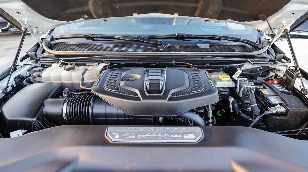 Used 2024 Jeep Grand Wagoneer L 4WD image 29