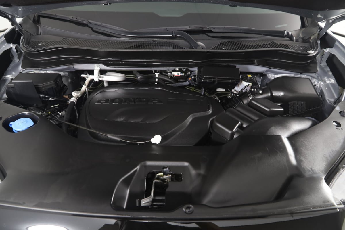 Used 2025 Honda Ridgeline Sport image 40