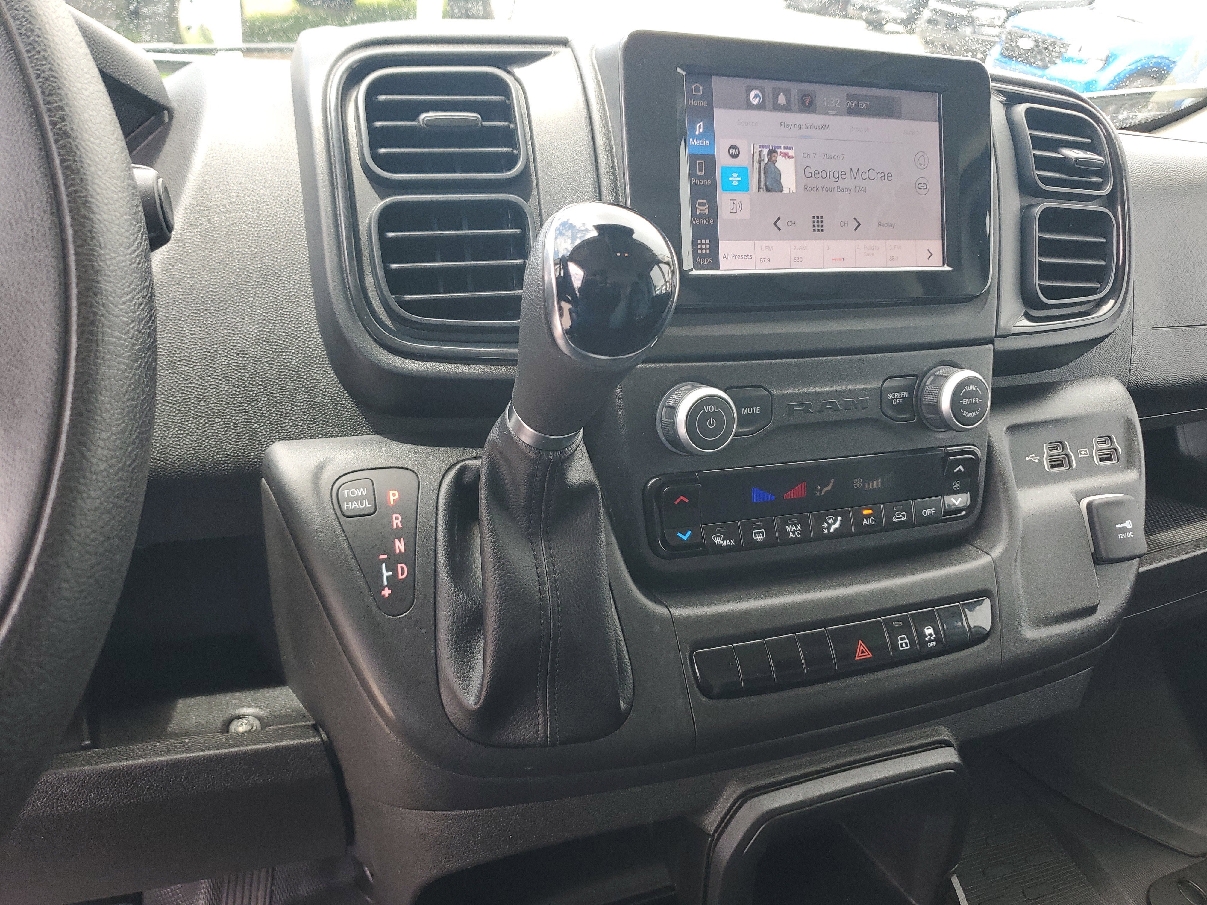 Used 2022 RAM ProMaster 2500 w/ Convenience Group FWD image 25