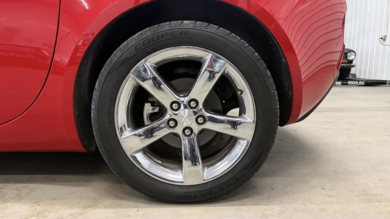 Used 2008 Pontiac Solstice Convertible w/ Premium Package RWD image 39