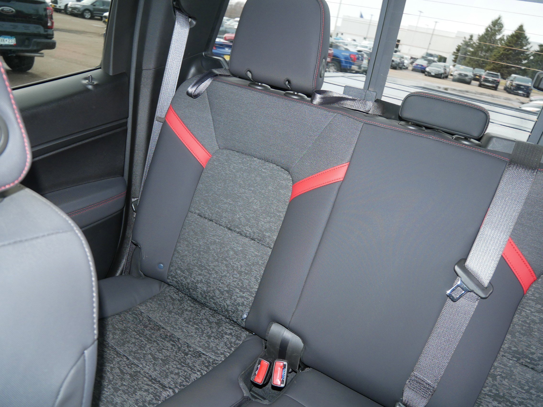 Used 2024 Chevrolet Colorado Z71 w/ Z71 Convenience Package 2 image 12