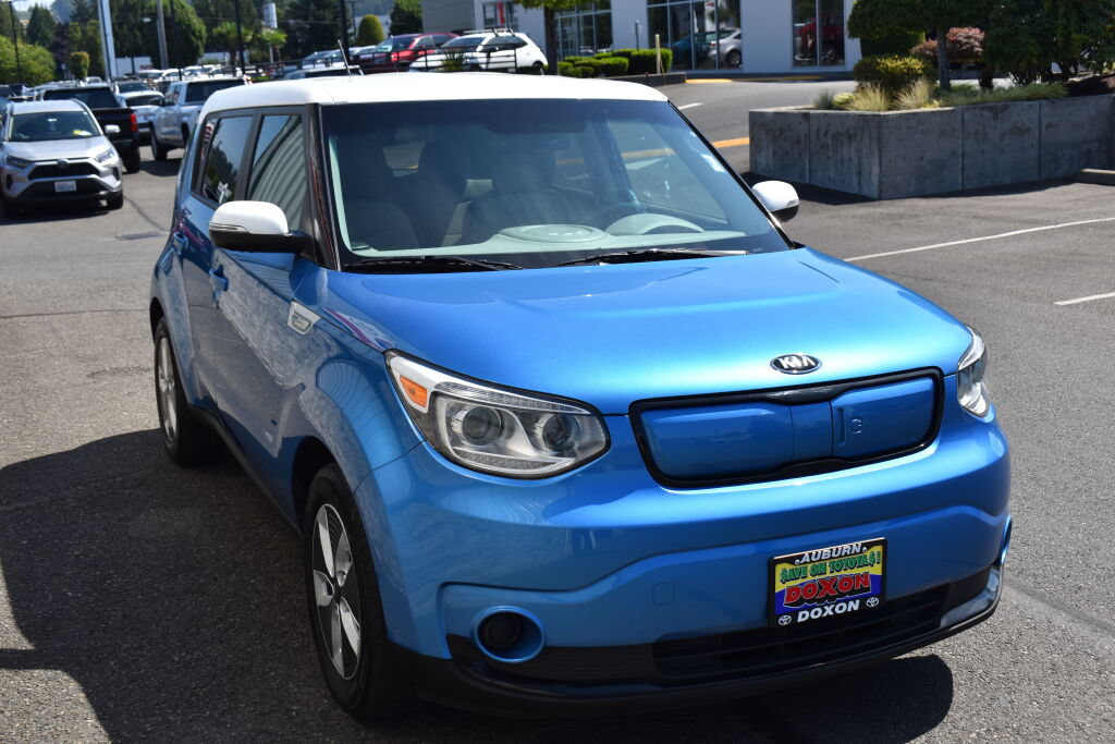 Used 2017 Kia Soul EV FWD image 3
