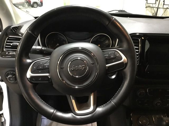 Used 2019 Jeep Compass Latitude AWD/4WD image 29
