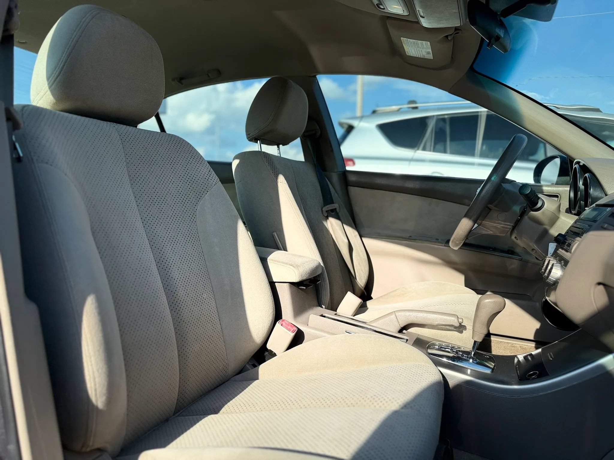 Used 2005 Nissan Altima 2.5 S w/ (S02) Side Airbags Pkg FWD image 37
