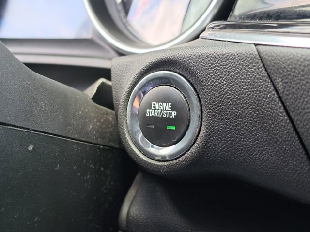 Used 2018 Buick Regal Essence w/ Driver Confidence Package #1 FWD image 32