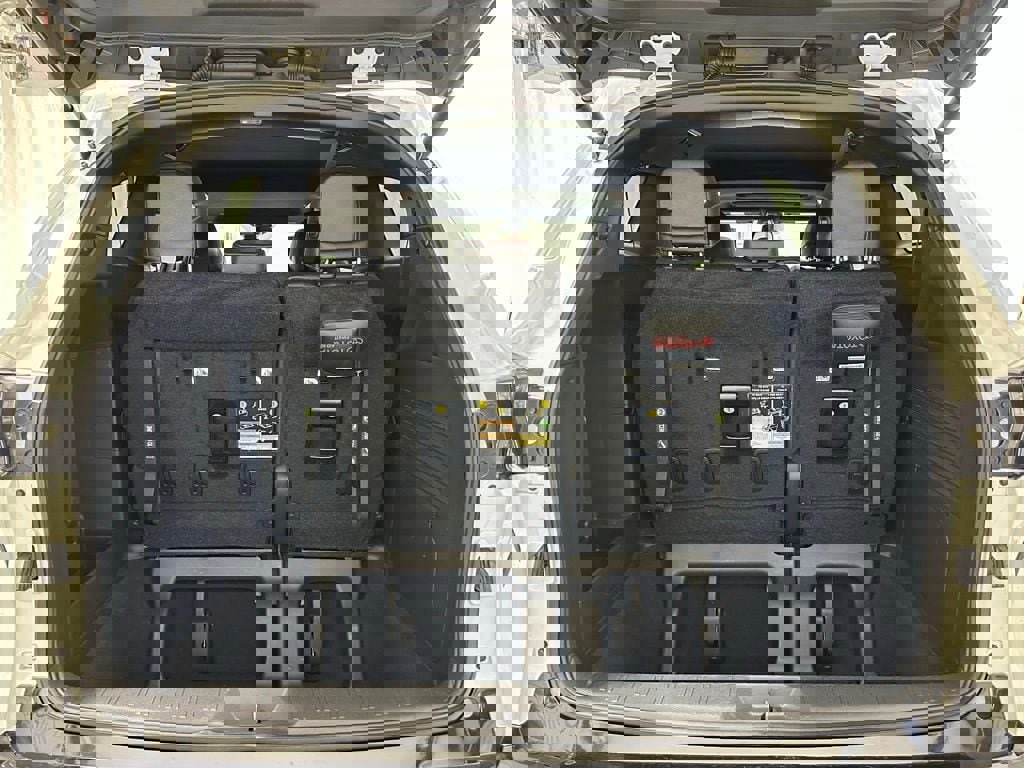 Used 2025 Toyota Sienna XSE image 53