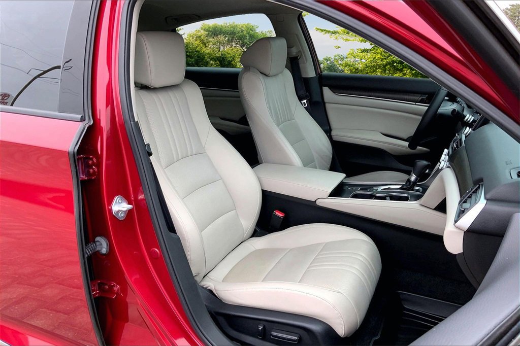 Used 2022 Honda Accord EX-L image 29