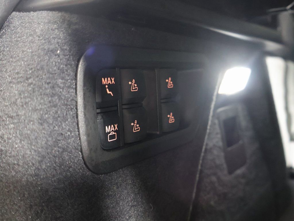 Used 2026 BMW X7 xDrive40i w/ M Sport Package image 17