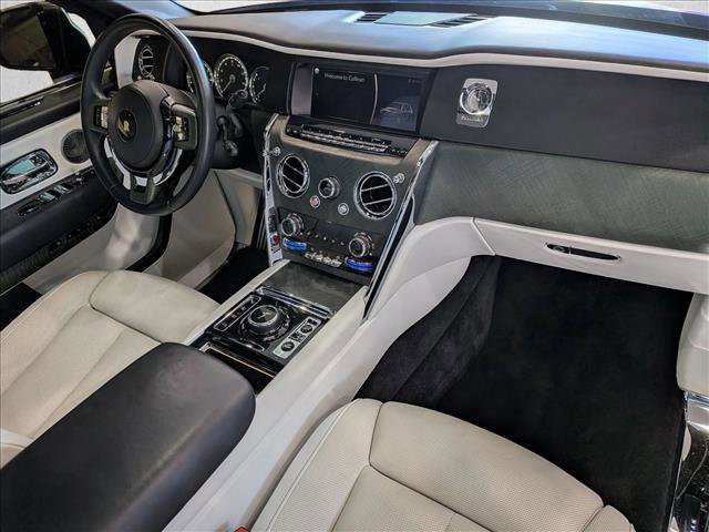 Used 2020 Rolls-Royce Cullinan image 21
