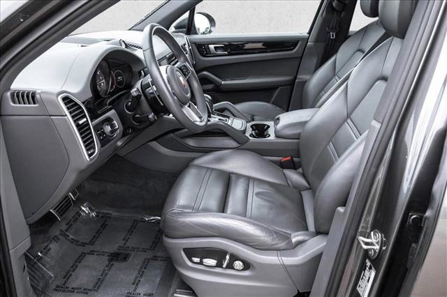 Used 2019 Porsche Cayenne S AWD/4WD image 12