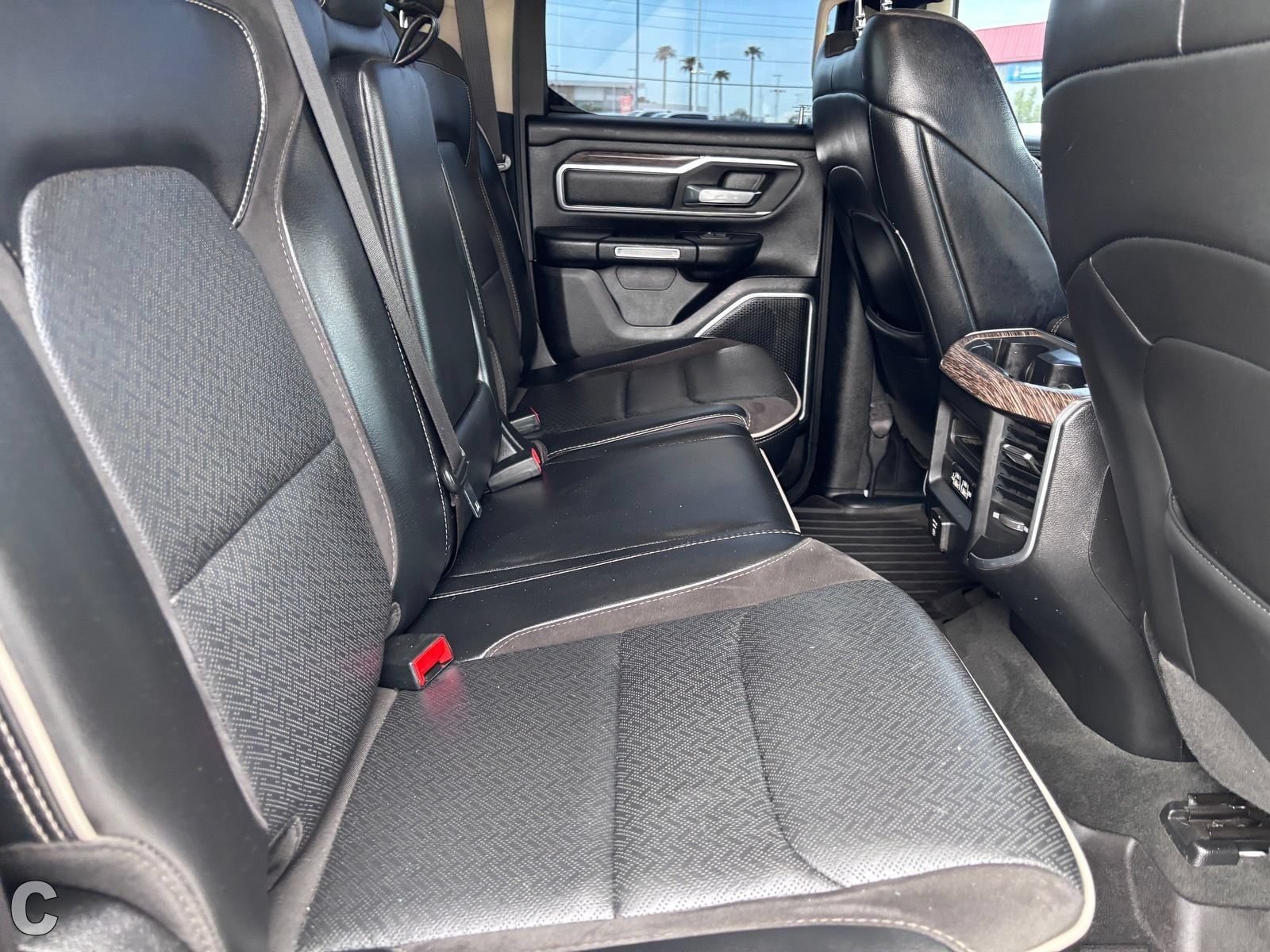 Used 2020 RAM 1500 Laramie RWD image 13