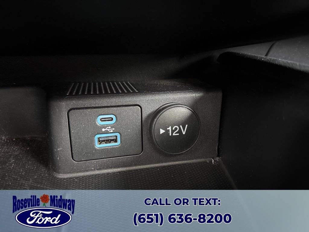 Used 2022 Ford Escape SEL w/ SEL Stealth AWD Package image 17