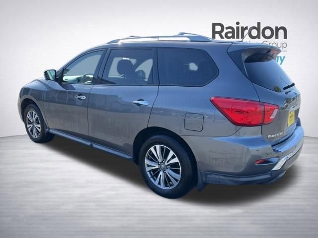 Used 2017 Nissan Pathfinder SL w/ Trailer Tow Package AWD/4WD image 5
