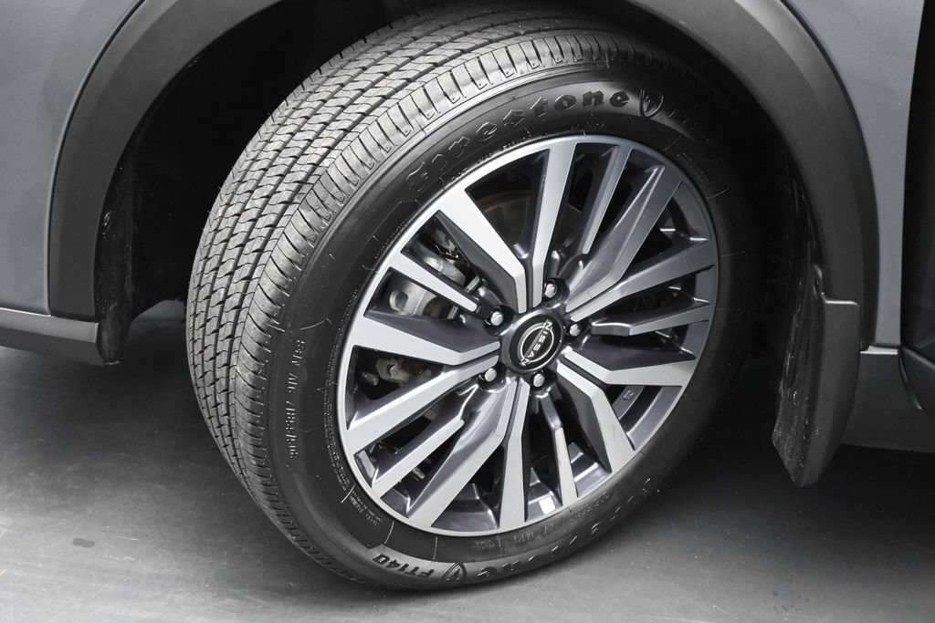 Used 2023 Nissan Kicks SV FWD image 17