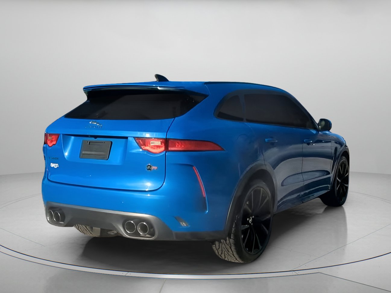 Used 2020 Jaguar F-PACE SVR image 26