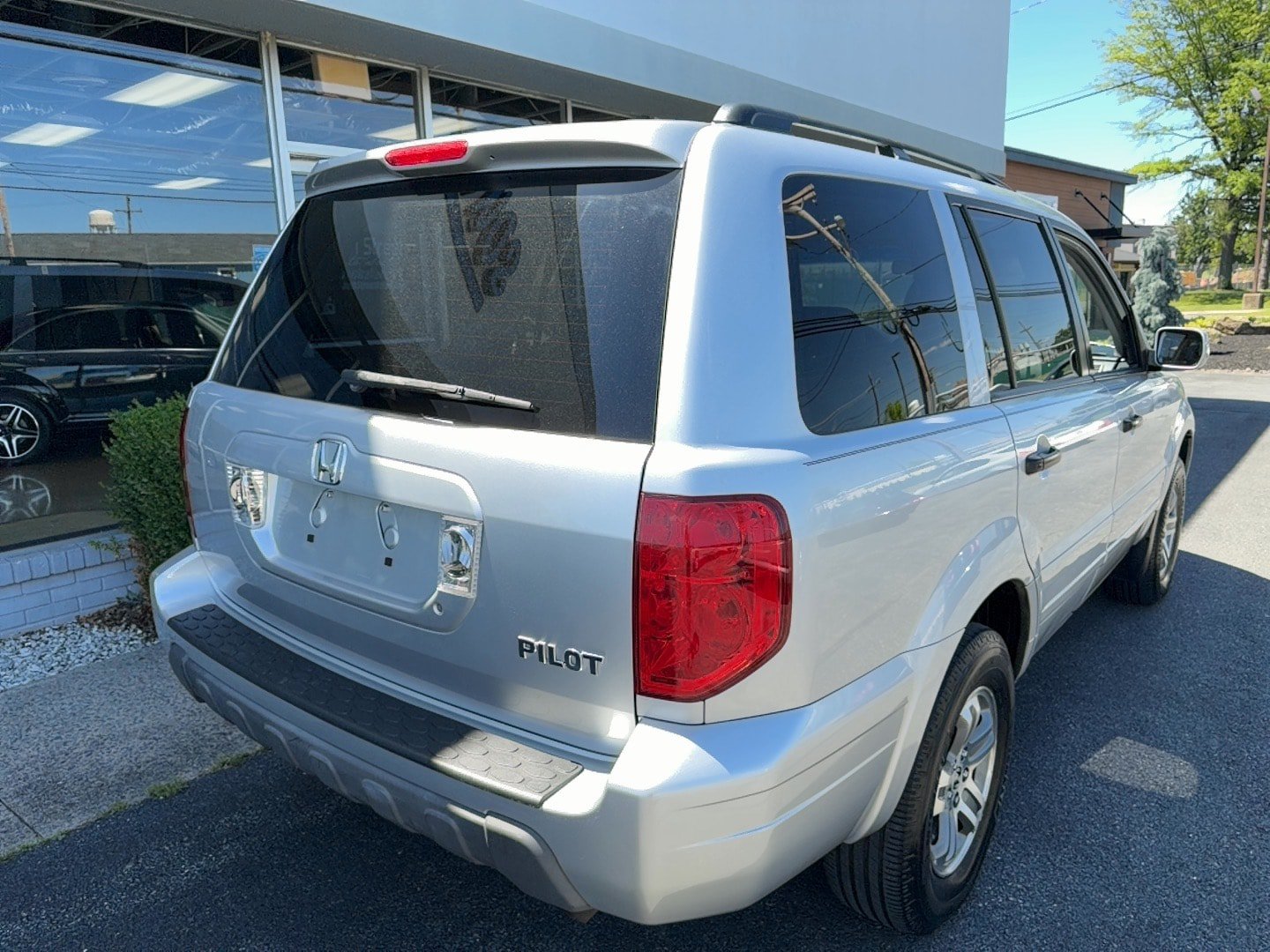 Used 2005 Honda Pilot EX-L image 3
