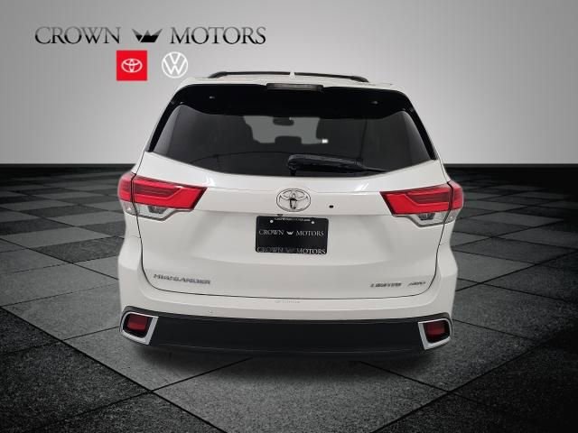 Used 2017 Toyota Highlander Limited image 5