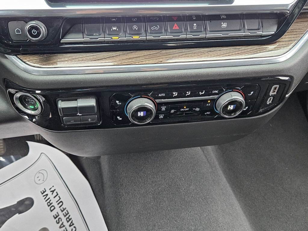 Used 2025 Chevrolet Silverado 1500 LT image 19