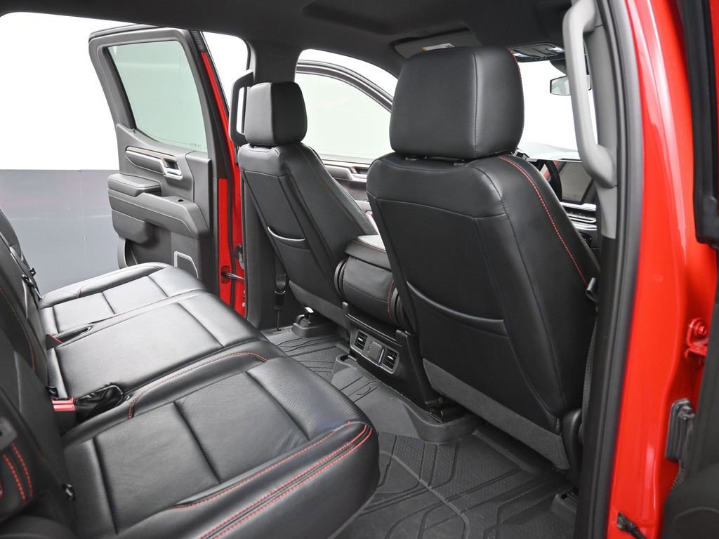 Used 2024 Chevrolet Silverado 1500 LT image 12