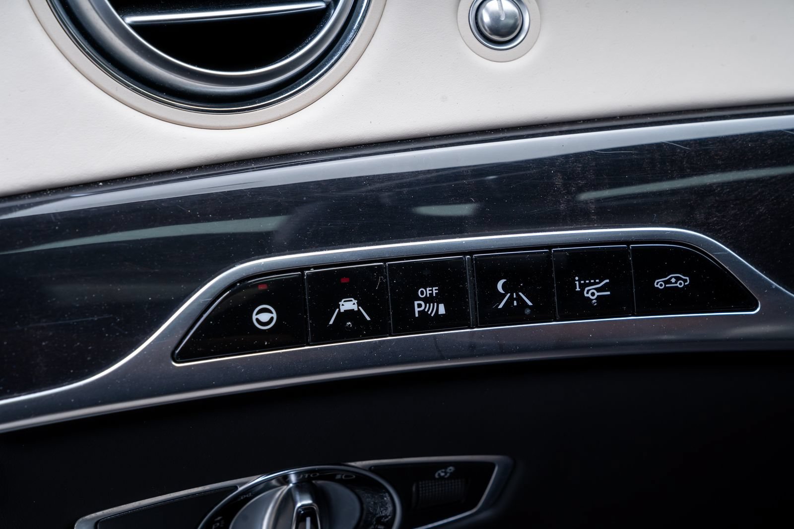 Used 2019 Mercedes-Benz S 63 AMG S 4MATIC Sedan image 15
