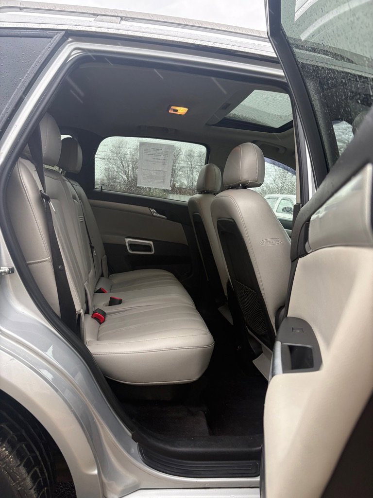 Used 2012 Chevrolet Captiva Sport LTZ AWD/4WD image 12