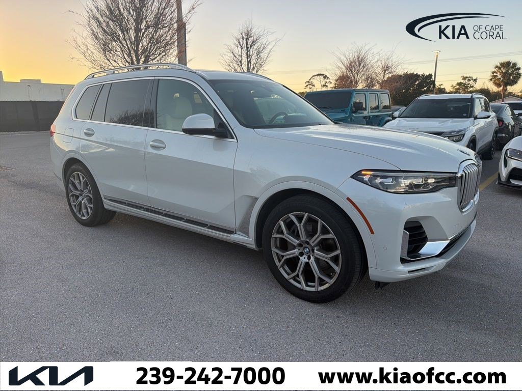 Used 2021 BMW X7 xDrive40i w/ Premium Package image 10