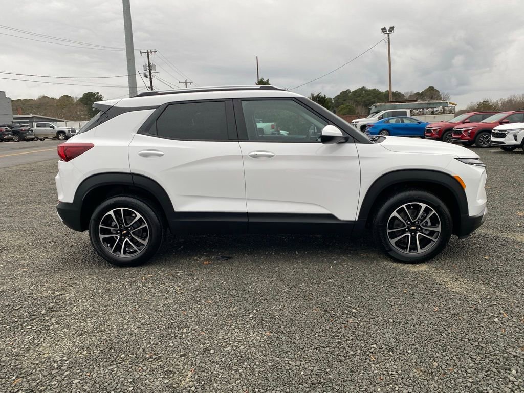 New 2026 Chevrolet TrailBlazer LT w/ LPO, Blackout Package video 2