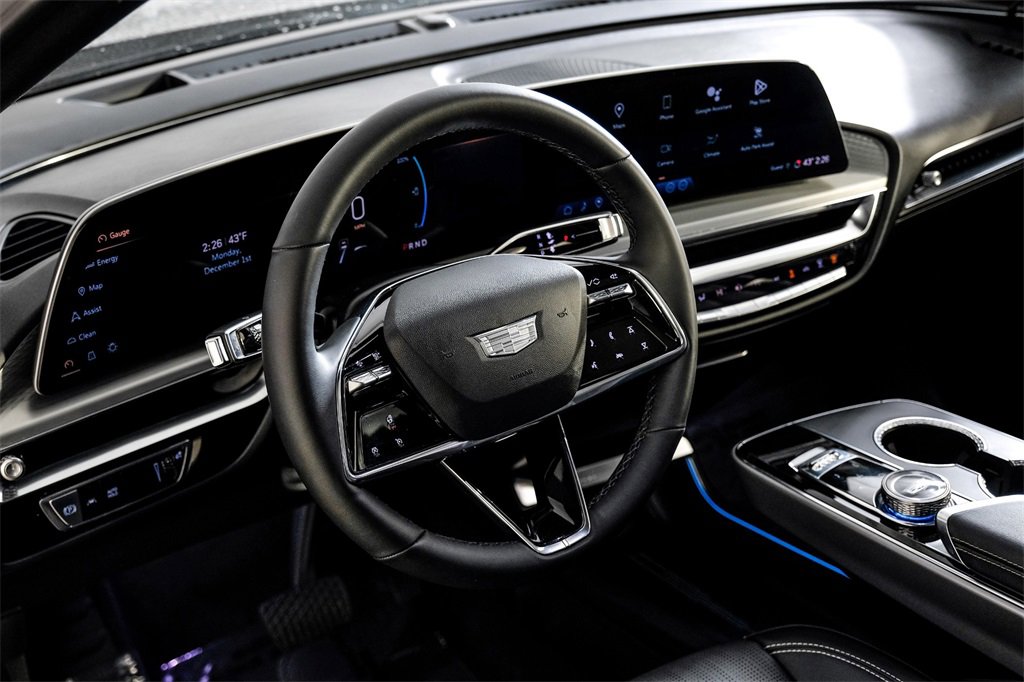 Used 2024 Cadillac Lyriq Luxury w/ LPO, Floor Liner Package image 15