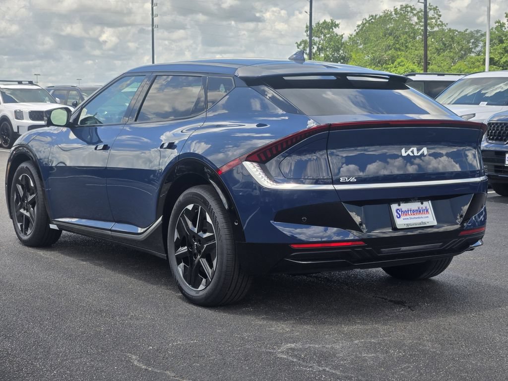 New 2025 Kia EV6 Wind RWD image 3
