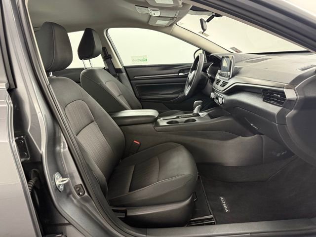 Used 2025 Nissan Altima 2.5 SV image 31