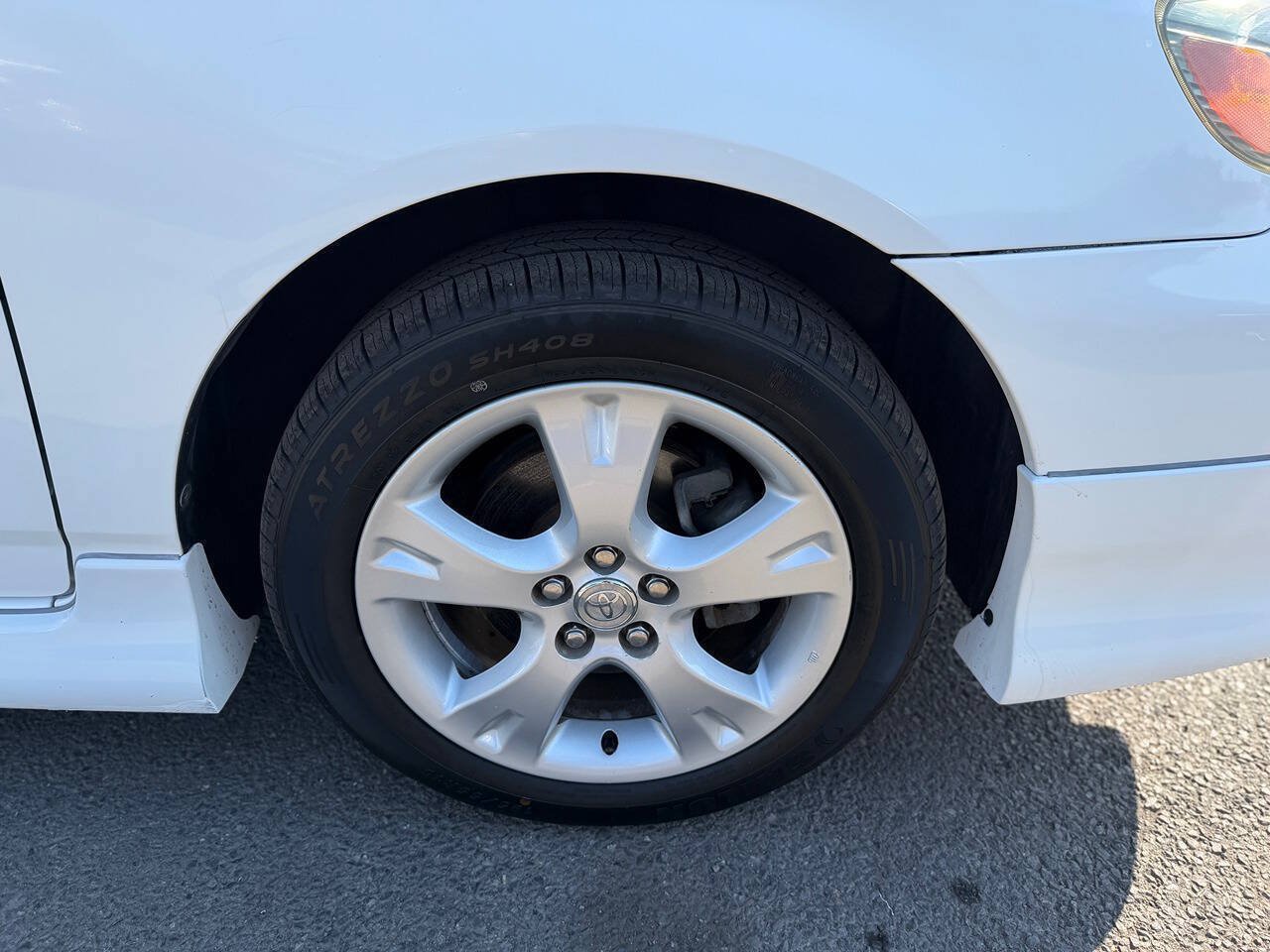 Used 2006 Toyota Corolla XRS FWD image 30