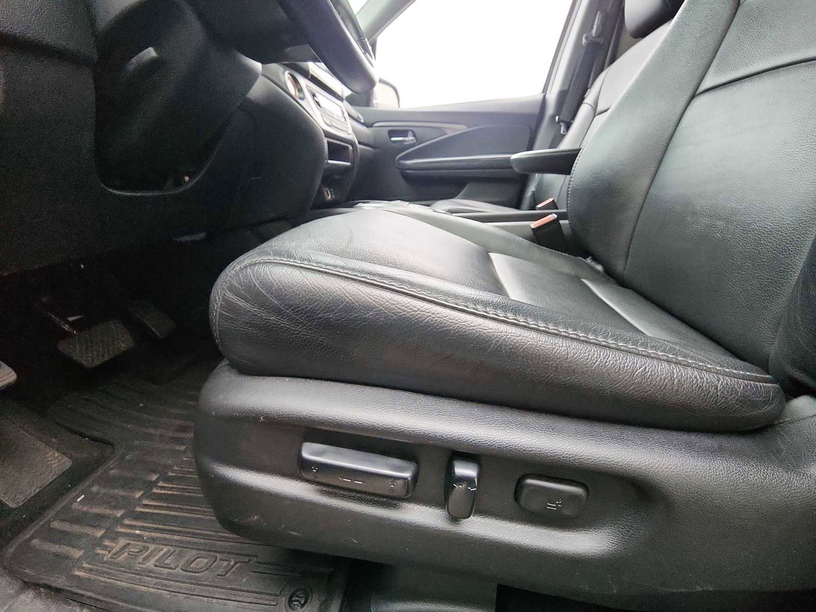 Used 2021 Honda Pilot EX-L image 13