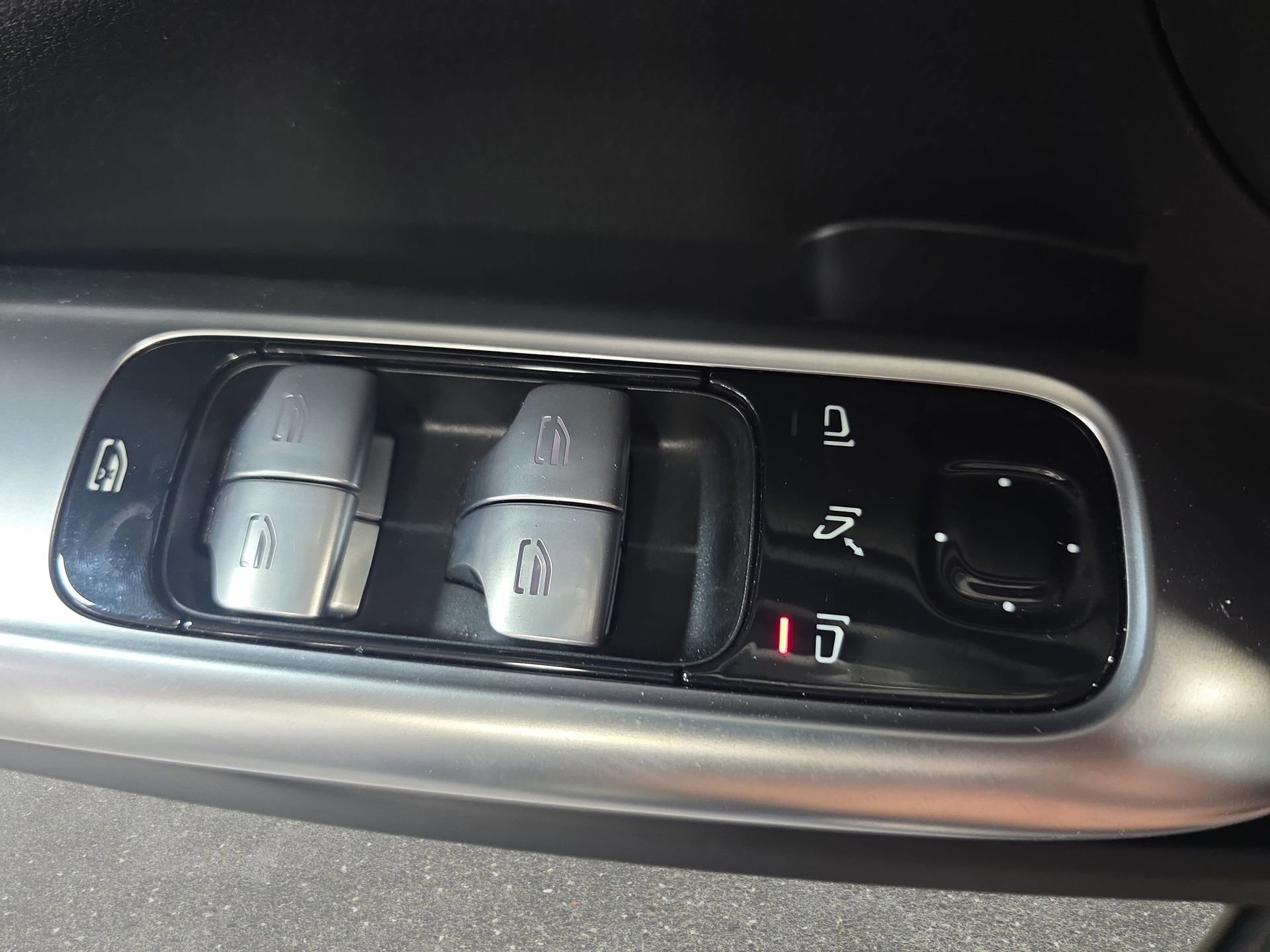 Certified 2025 Mercedes-Benz C 300 4MATIC Sedan image 27