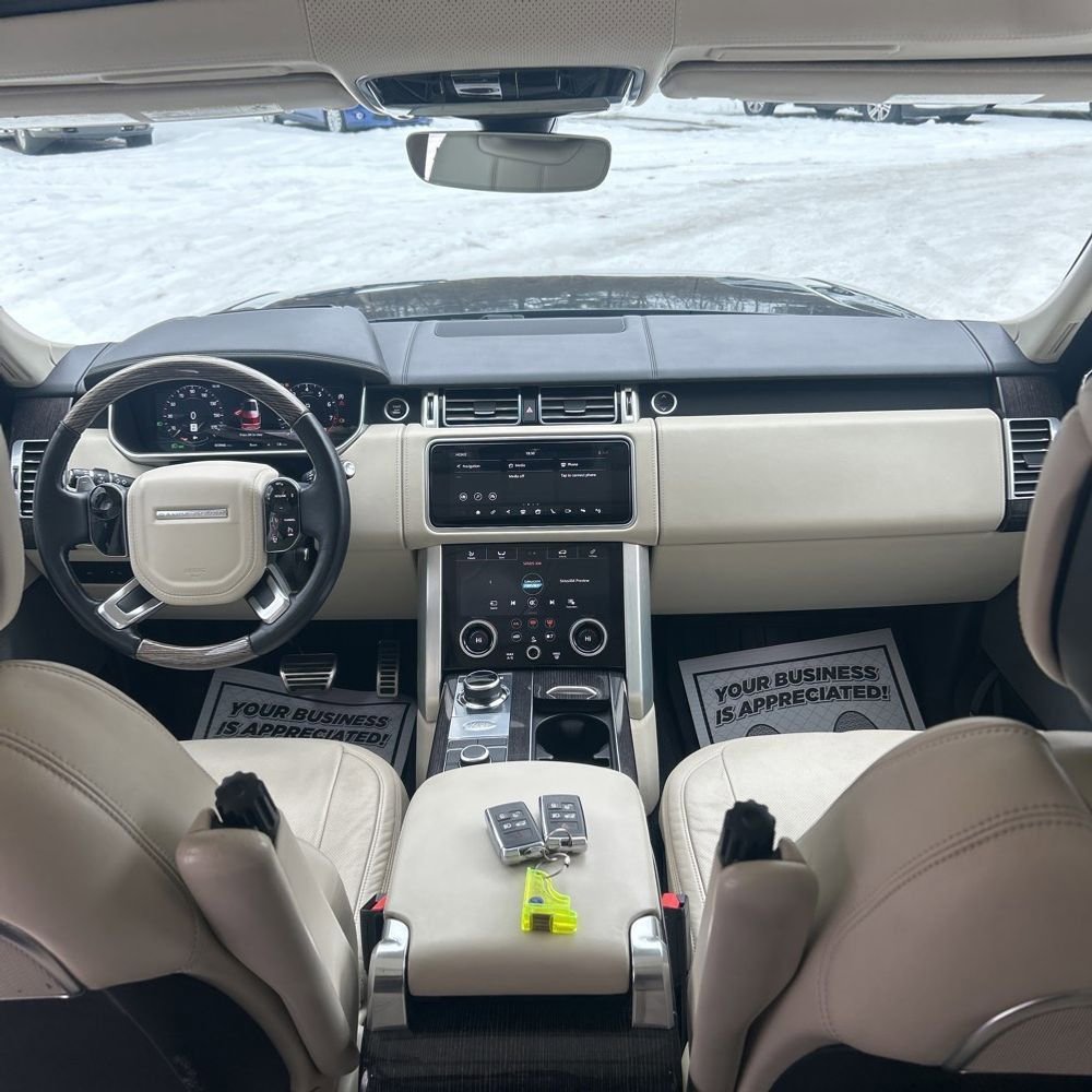 Used 2019 Land Rover Range Rover Autobiography image 7
