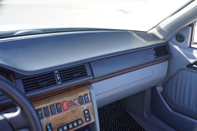 Used 1995 Mercedes-Benz E 320 Convertible image 22