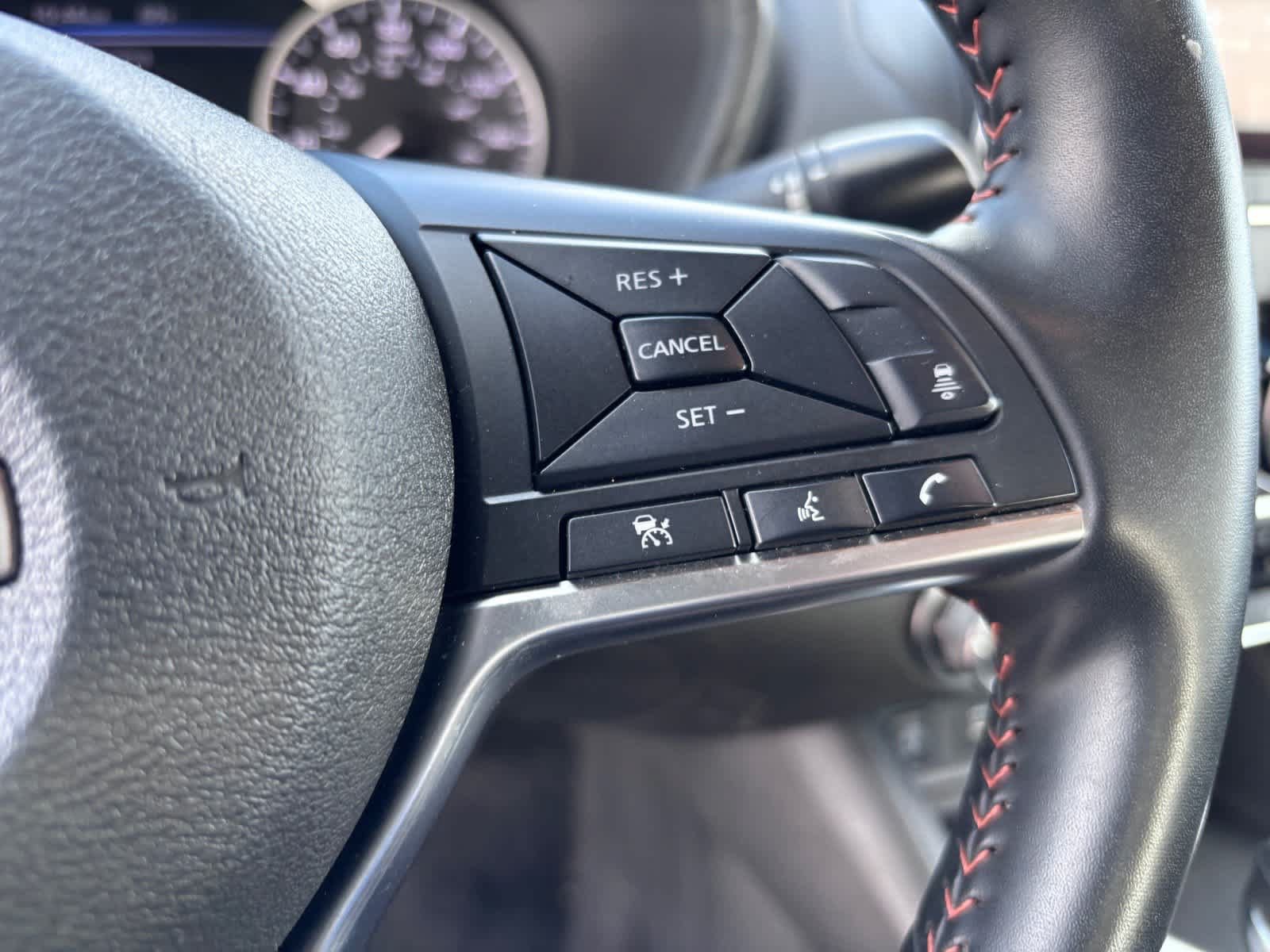 Used 2025 Nissan Sentra SR FWD image 18