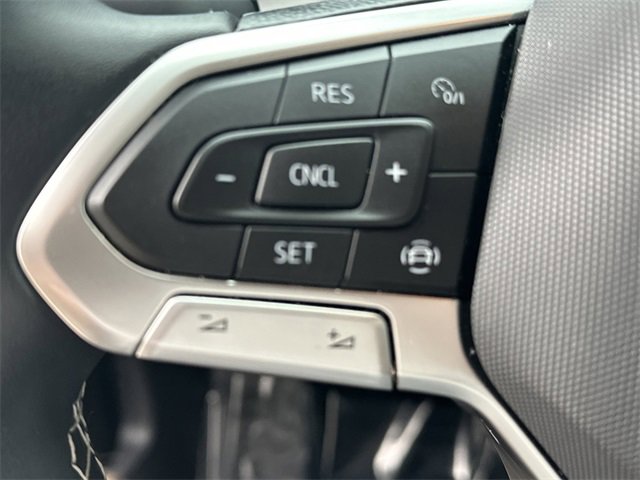 Used 2022 Volkswagen Tiguan SE image 21